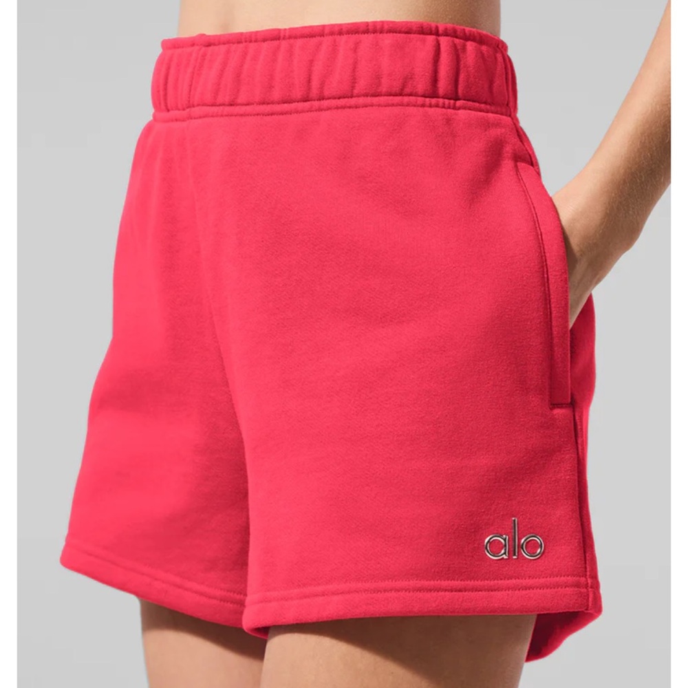 ALO Accolade Short *Candy Red*